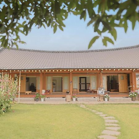 Daoljae Hanok Pension Suncheon Eksteriør billede